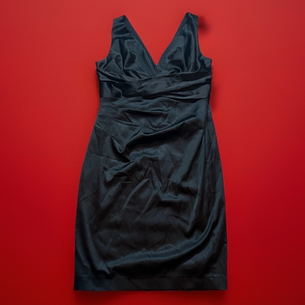 Luxury Sexy Size 16 Black Le chateau satin dress Plus - Picture 2 of 4